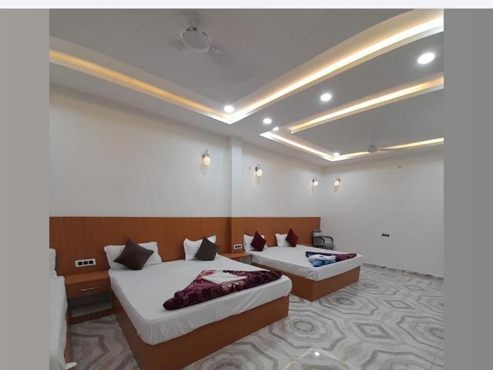 The Nirmala Palace Otel Ayodhya Dış mekan fotoğraf